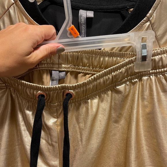 Sweaty Betty Light Speed Set - Picture 6 of 6